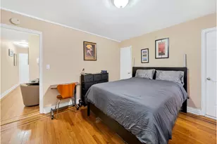 142 E 49th St, New York City, NY 10017 - Photo 2