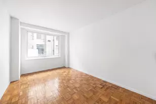 301 E 22nd St, New York City, NY 10010 - Photo 8