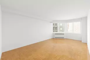 301 E 22nd St, New York, NY 10010 - Photo 2
