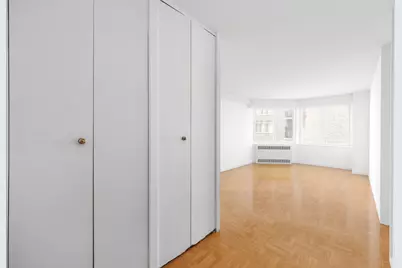 301 E 22nd Street #5V, New York City, NY 10010 - Photo 10