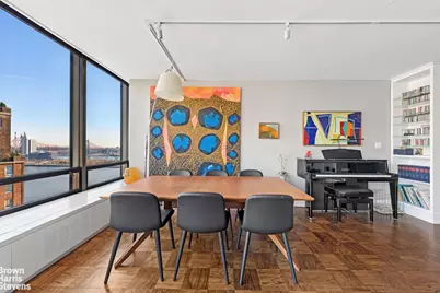 870 United Nations Plaza #16D, New York City, NY 10017 - Photo 2