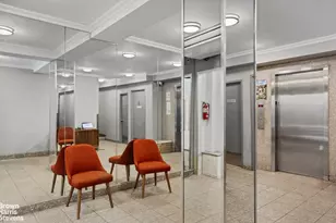 310 W 56th St, New York, NY 10019 - Photo 8