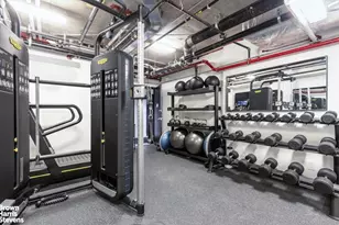 111 Leroy St, New York City, NY 10014 - Photo 12