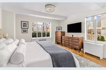 44 E 67th Street #11A, New York City, NY 10065 - Photo 8