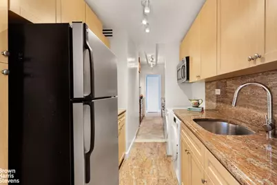 142 W End Avenue #18RS, New York, NY 10023 - Photo 6