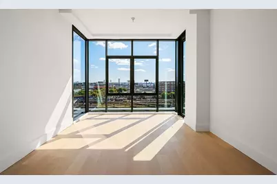 22-18 Jackson Avenue #1010, New York City, NY 11101 - Photo 8