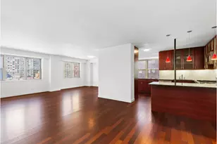 400 E 54th St, New York City, NY 10022 - Photo 2