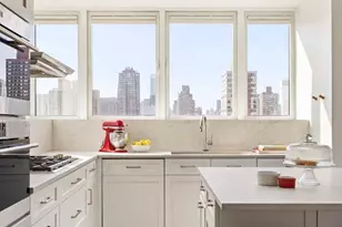 408 E 79th St, New York, NY 10075 - Photo 4