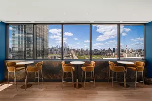 24-16 Queens Plaza S, New York City, NY 11101 - Photo 20