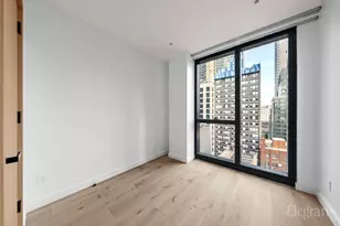 42-62 Hunter St, New York City, NY 11101 - Photo 12