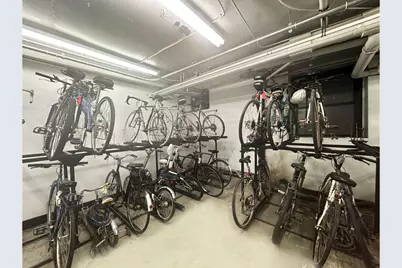 40 E 83rd Street #5W, New York, NY 10028 - Photo 16