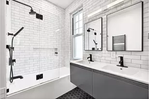 40 E 83rd St, New York, NY 10028 - Photo 12