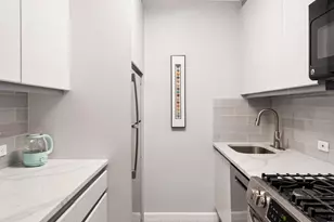 400 E 56th St, New York City, NY 10022 - Photo 4