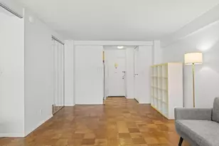 310 W 56th St, New York City, NY 10019 - Photo 6