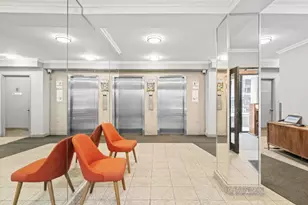 310 W 56th St, New York City, NY 10019 - Photo 16