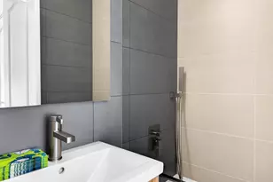 520 E 72nd St, New York City, NY 10021 - Photo 8