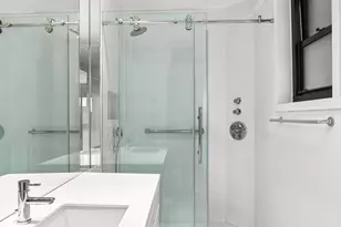 58 W 58th St, New York City, NY 10019 - Photo 12