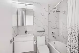 200 Rector Pl, New York, NY 10280 - Photo 32