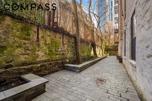 305 E 88th St, New York City, NY 10128 - Photo 6