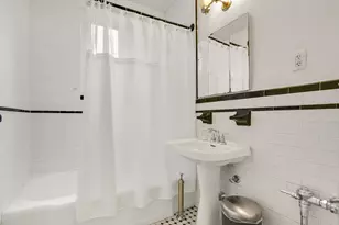 221 E 18th St, New York City, NY 11226 - Photo 14