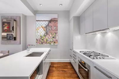 140 W 22nd Street #4F, New York City, NY 10011 - Photo 2