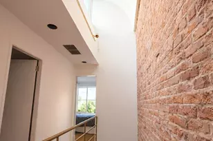 449 1/2 Hudson St, New York City, NY 10014 - Photo 4