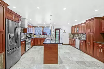 916 Putnam Avenue, New York City, NY 11221 - Photo 8