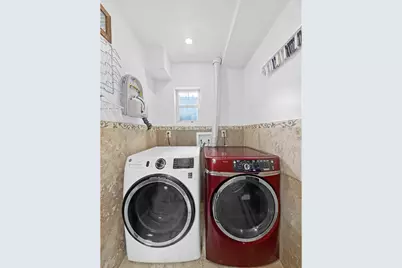 916 Putnam Avenue, New York City, NY 11221 - Photo 36