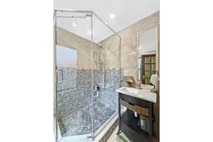 916 Putnam Ave, New York City, NY 11221 - Photo 20