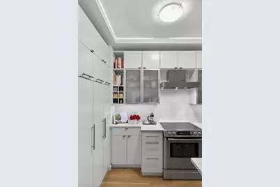 146 E 49th Street #9B, New York City, NY 10017 - Photo 6
