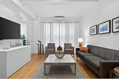 146 E 49th Street #9B, New York City, NY 10017 - Photo 2