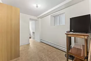 23-53 37th St, New York City, NY 11105 - Photo 16