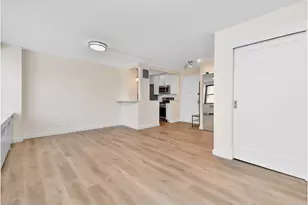 345 E 81st St, New York City, NY 10028 - Photo 4
