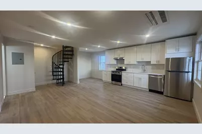 512 Beach 130th Street #3A, New York City, NY 11694 - Photo 4
