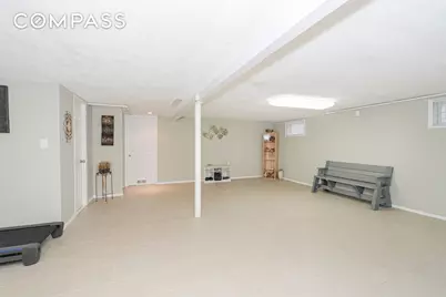 503 Falcon Avenue, New York City, NY 10306 - Photo 24