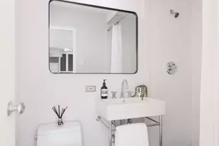 360 W 22nd St, New York City, NY 10011 - Photo 8