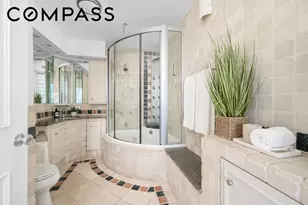 360 W 22nd St, New York City, NY 10011 - Photo 12