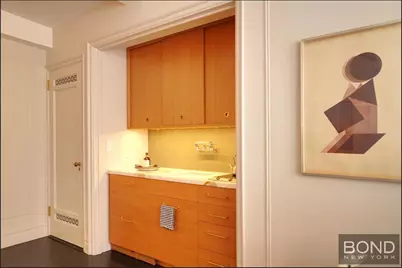 457 W 57th Street #1404, New York City, NY 10019 - Photo 6