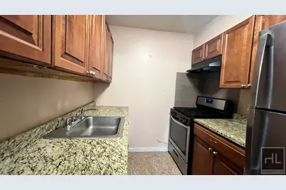 405 Halsey Street #2, New York City, NY 11233 - Photo 8