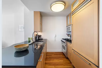 200 W End Avenue #11-K, New York City, NY 10023 - Photo 6