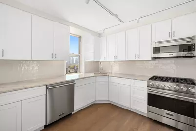 575 Main Street #1310, New York City, NY 10044 - Photo 4
