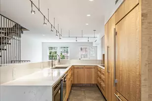 21 Ingram St, Forest Hills, NY 11375 - Photo 8