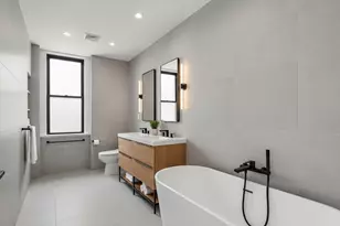 32 E 64th St, New York City, NY 10021 - Photo 8