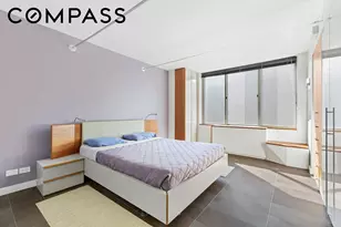 236 E 47th St, New York City, NY 10017 - Photo 4