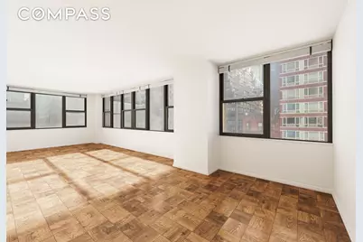 301 E 45th Street #5E, New York City, NY 10017 - Photo 2