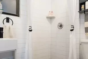 264 W 22nd St, New York, NY 10011 - Photo 6