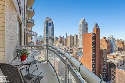 300 E 85th Street #1803, New York City, NY 10028 - Photo 8