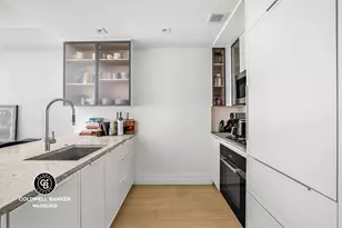 222 E Broadway, New York City, NY 10002 - Photo 2