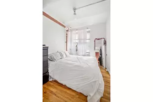 28 Perry St, New York City, NY 10014 - Photo 6