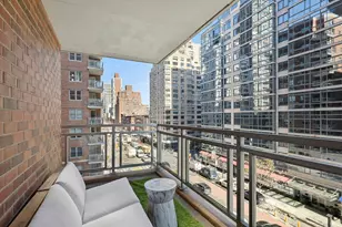 360 E 72nd St, New York City, NY 10021 - Photo 2